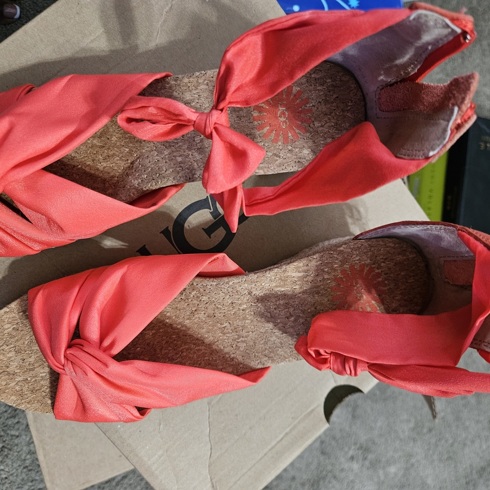 UGG Red Sandals with Knotted Design